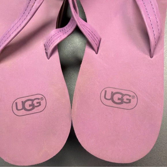 Ugg Sandals Women 7 Ruby Shoes Purple Thong Straps Wedge Comfort Flip Flop - Picture 7 of 8
